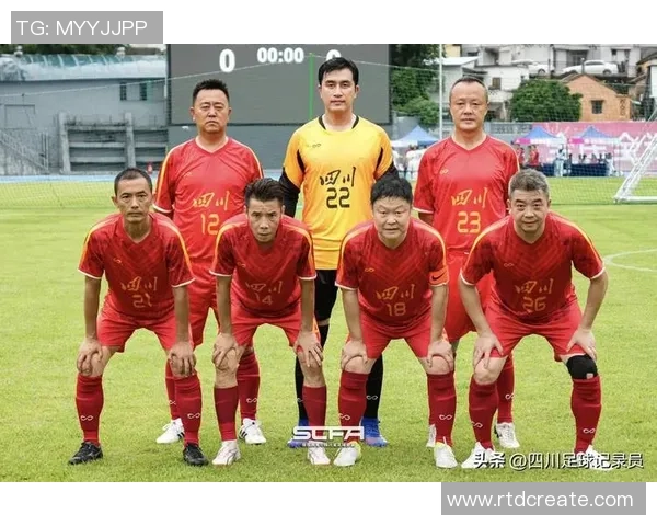 现役足球明星老将实力对比与排名分析探讨